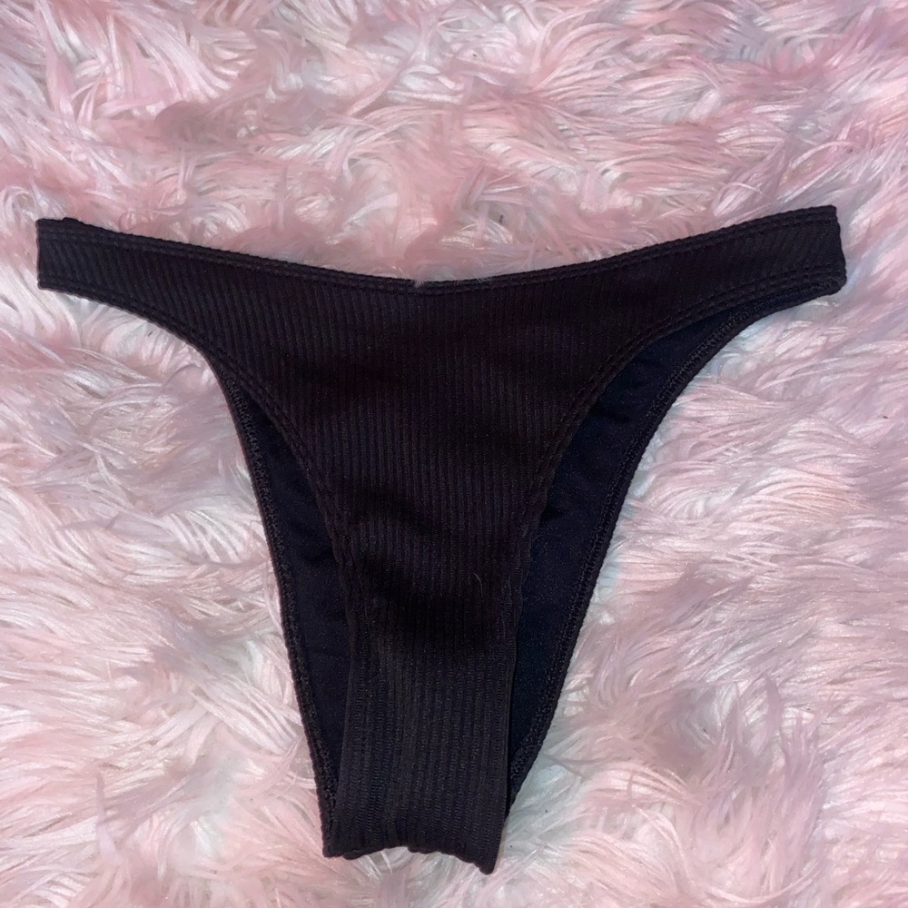 Hollister Size Small High Leg Ribbed Bikini Bottoms